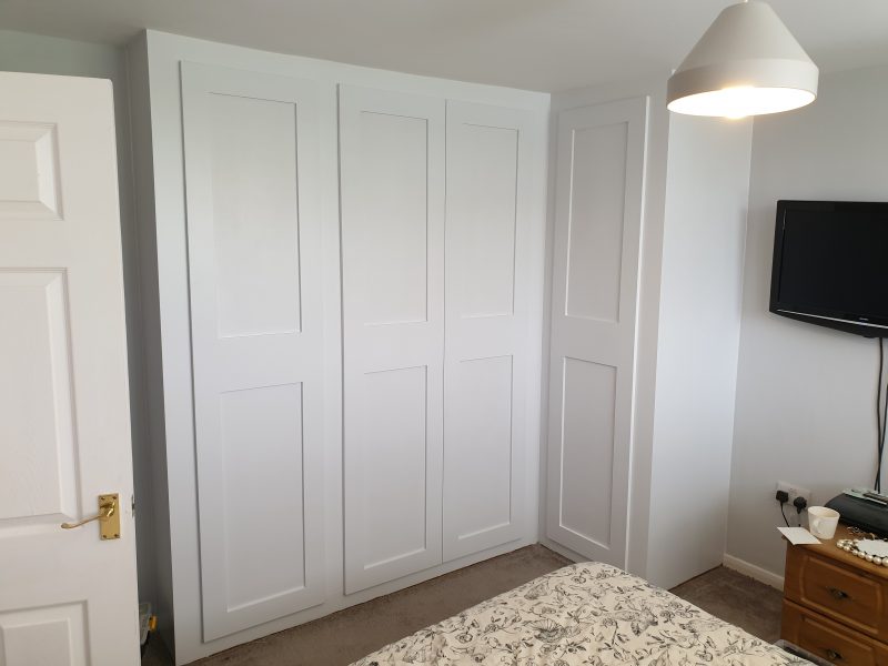 L Shaped Fitted Wardrobe